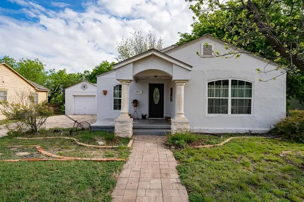 $170,000 | 1004 North 7th Street, Ballinger, TX 76821