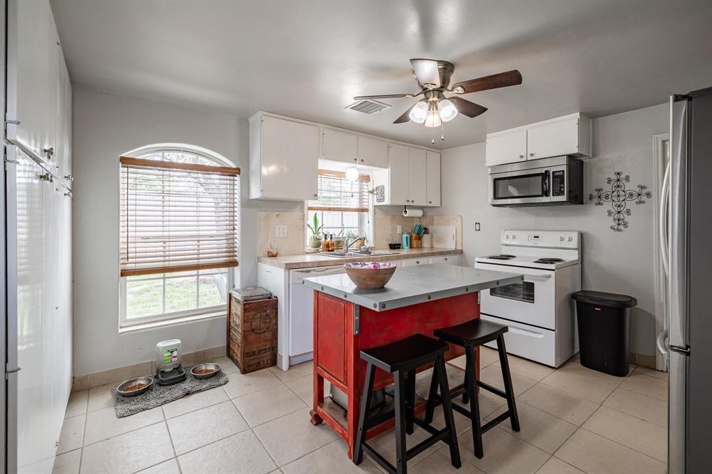 1004 North 7th Street Ballinger, TX 76821 - Photo 22 of 37