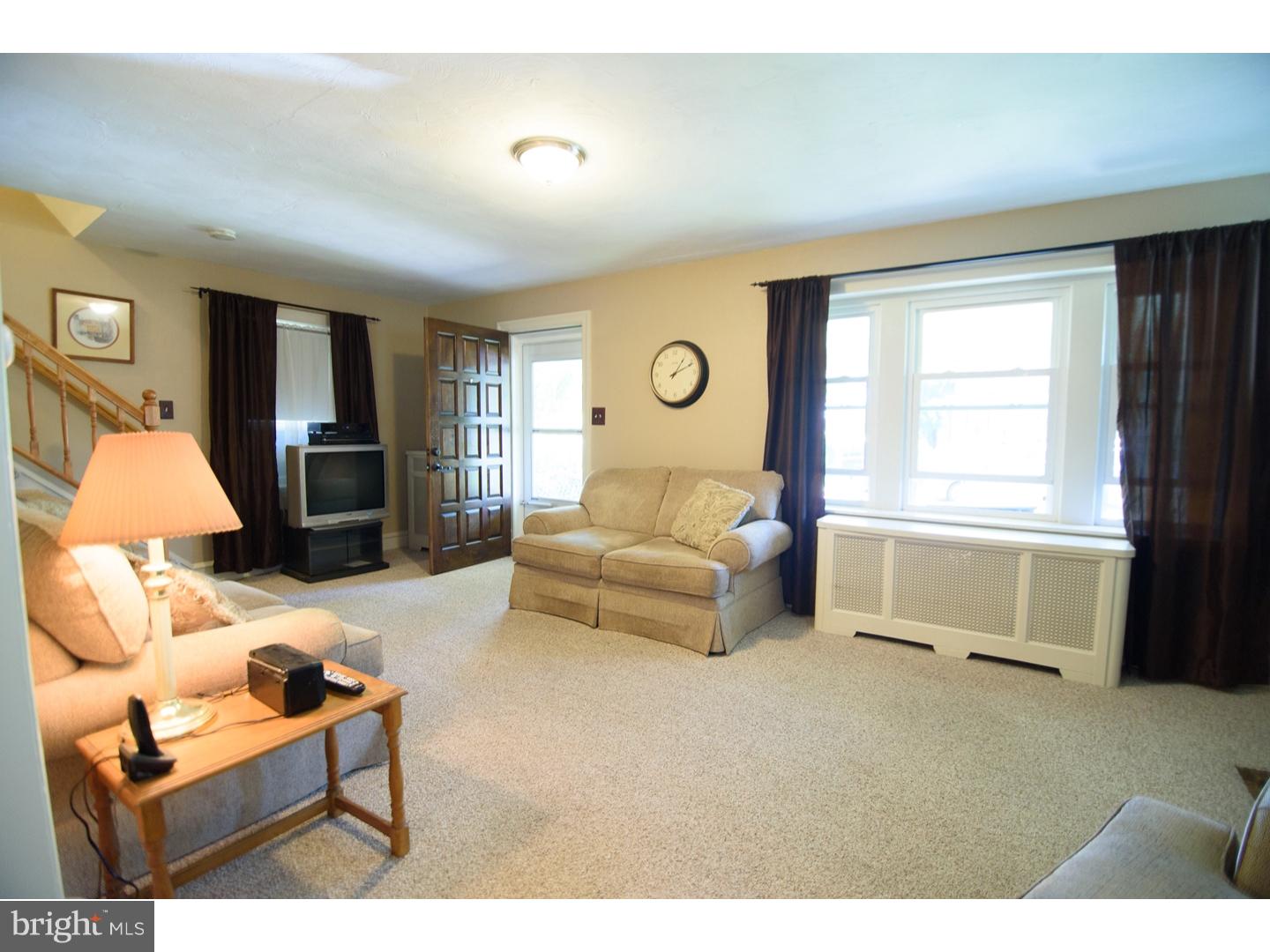 124 Joanna Road Havertown, PA 19083 - Photo 4 of 25 Gallery Image 4