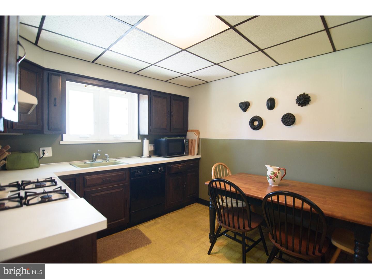 124 Joanna Road Havertown, PA 19083 - Photo 6 of 25 Gallery Image 6