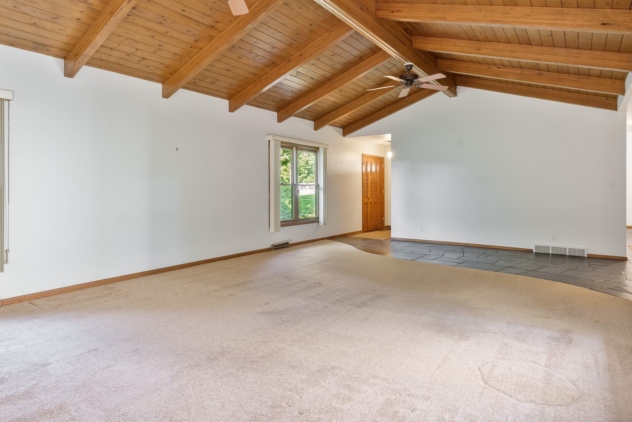 5537 Guilford Road Rockford, IL 61107 - Photo 17 of 46