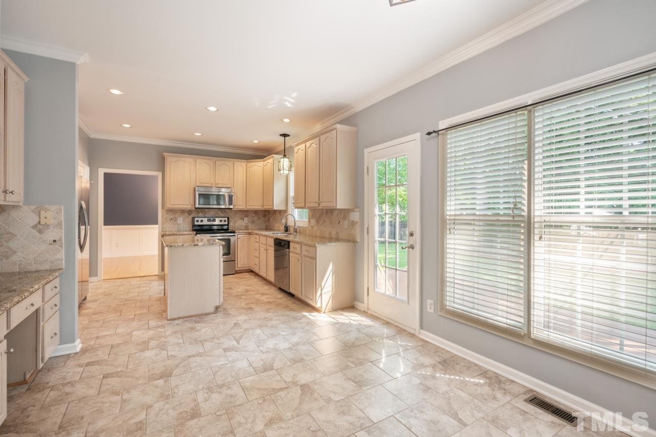 106 Tawny Ridge Lane Cary, NC 27513 - Photo 11 of 30