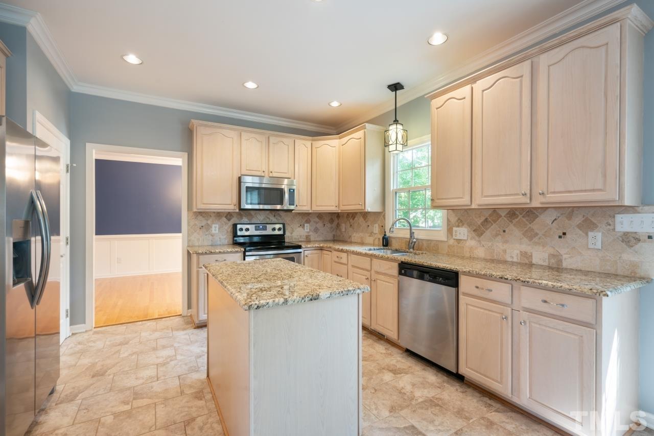 106 Tawny Ridge Lane Cary, NC 27513 - Photo 6 of 30