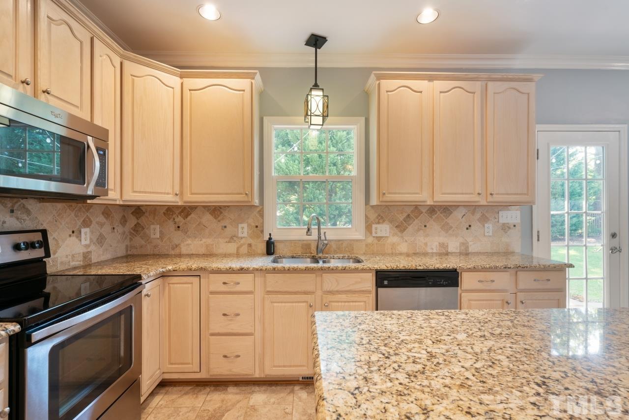 106 Tawny Ridge Lane Cary, NC 27513 - Photo 7 of 30