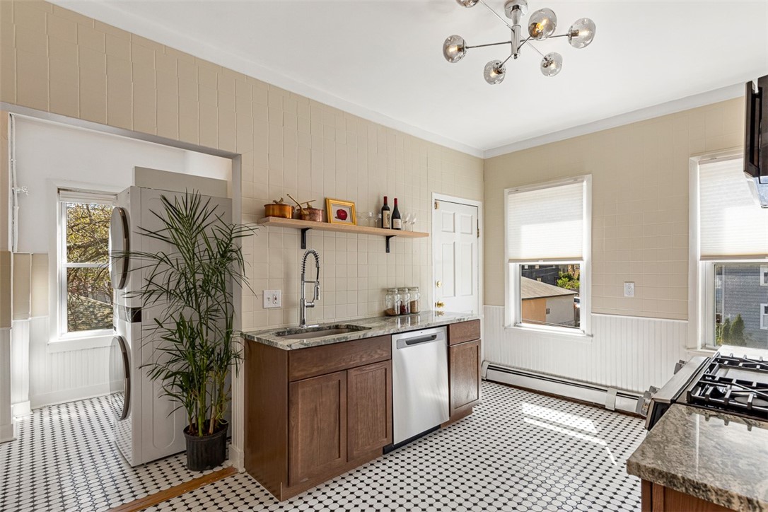 94 Grove Street, Unit 2 Providence, RI 02909 - Photo 12 of 24