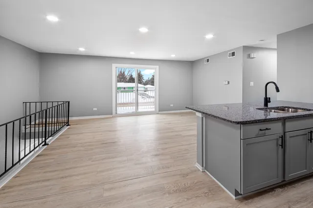 $2,150 | 7968 163rd Place, Unit 7968, Tinley Park, IL 60477