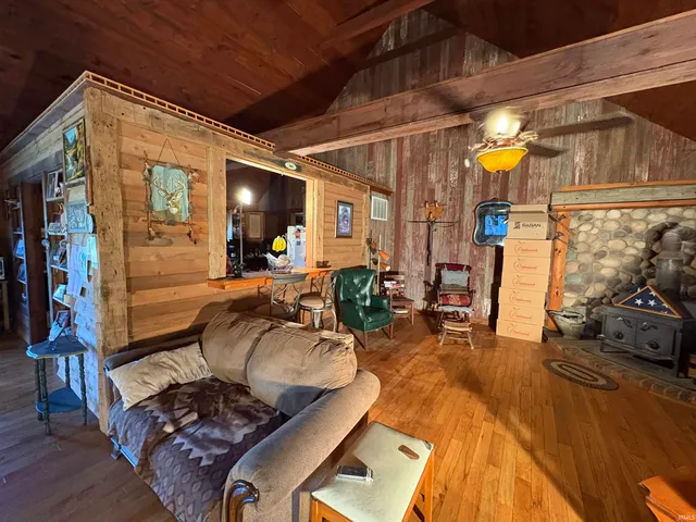 $390,000 | 3202 West 600 South, Portland, IN 47371