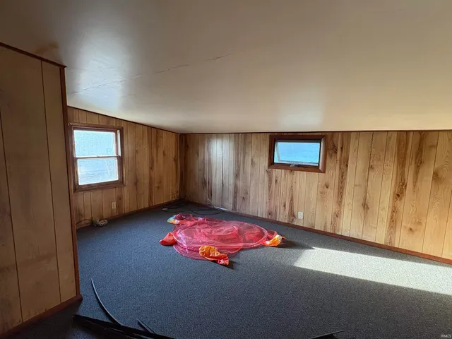 $390,000 | 3202 West 600 South, Portland, IN 47371