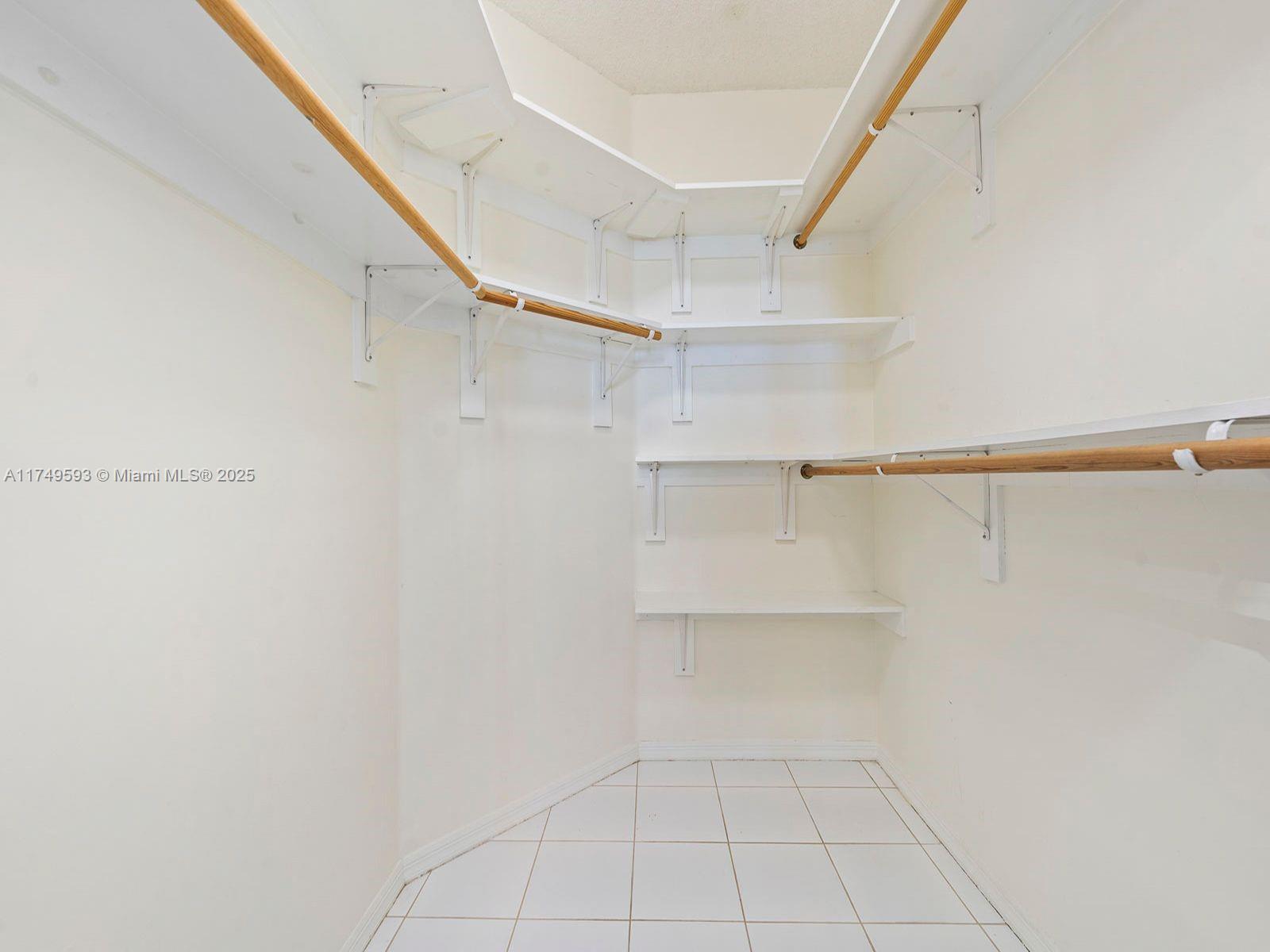 14817 Balgowan Road, Unit 1045 Miami Lakes, FL 33016 - Photo 13 of 27
