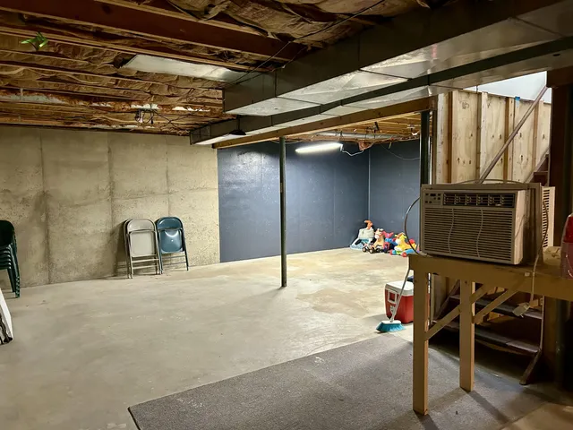 $220,000 | 1012 Greenlawn Drive, Sturgis, MI 49091