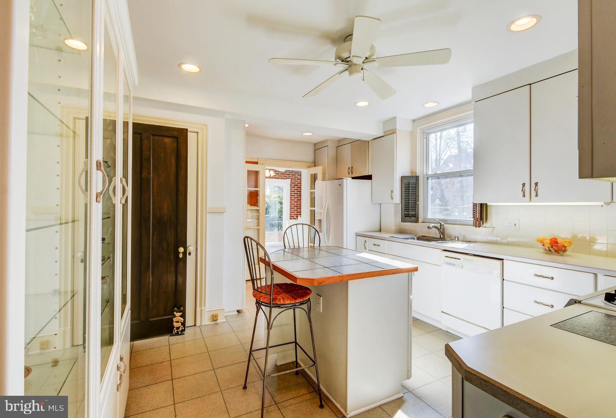 3810 Juniper Road Baltimore, MD 21218 - Photo 17 of 39