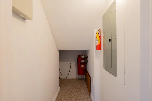 $2,300 | 31 Clinton Court, Unit C, Royal Palm Beach, FL 33411