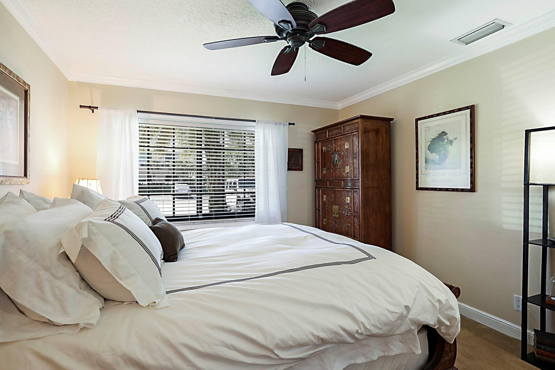 2743 Northeast 28th Court, Unit 3 Lighthouse Point, FL 33064 - Photo 28 of 56 Photo 28