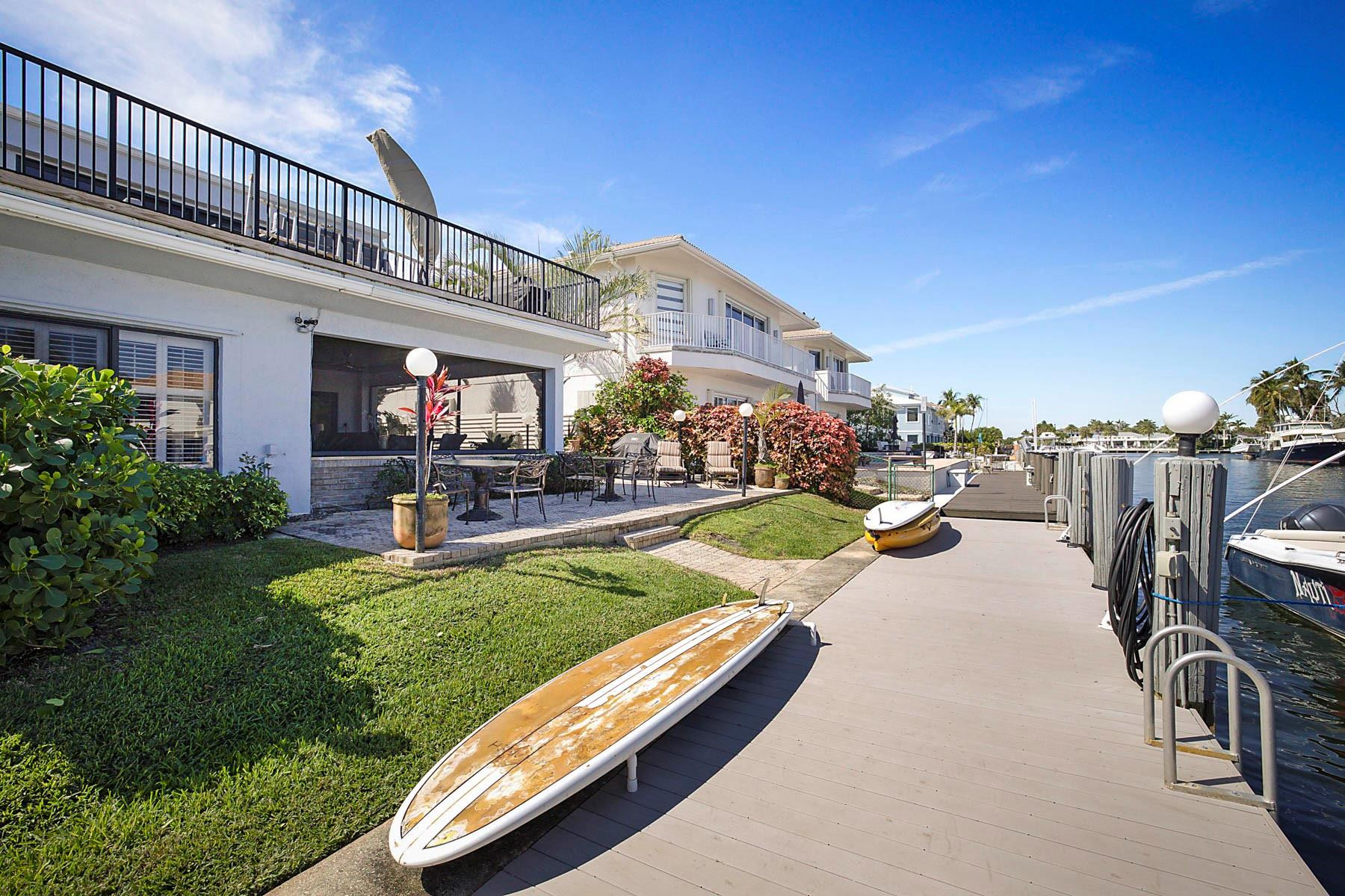 2743 Northeast 28th Court, Unit 3 Lighthouse Point, FL 33064 - Photo 39 of 56 Photo 39