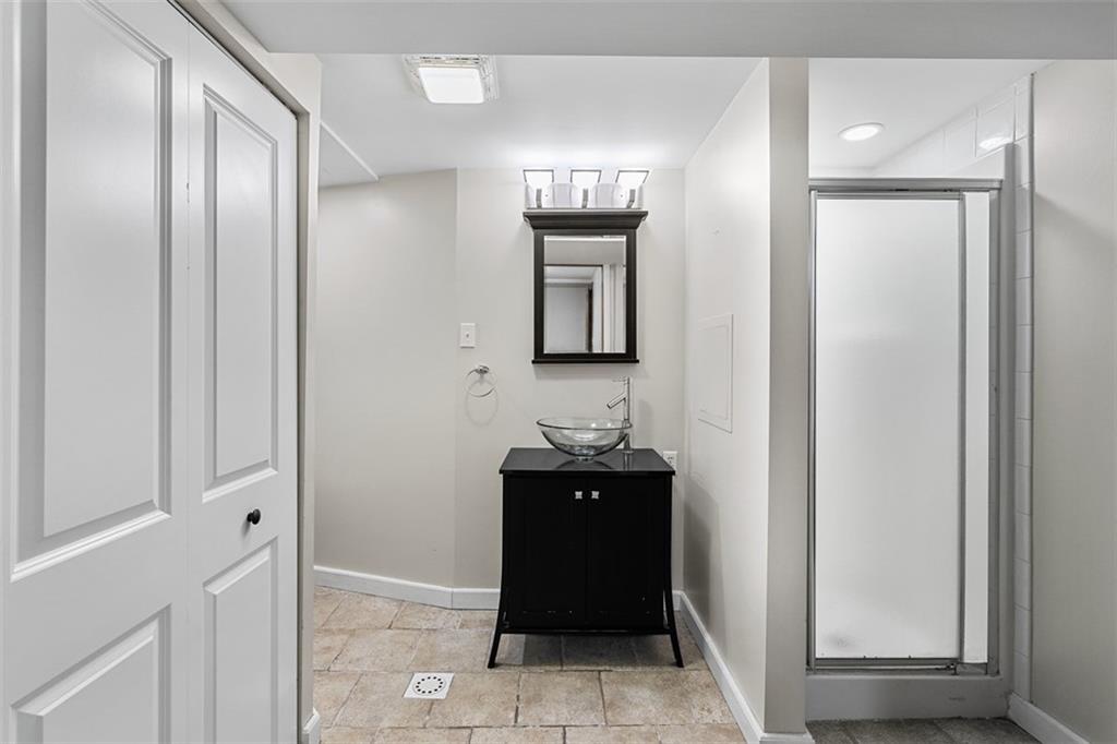 19 Highbury Road Cheswick, PA 15024 - Photo 17 of 27 Gallery Image 17