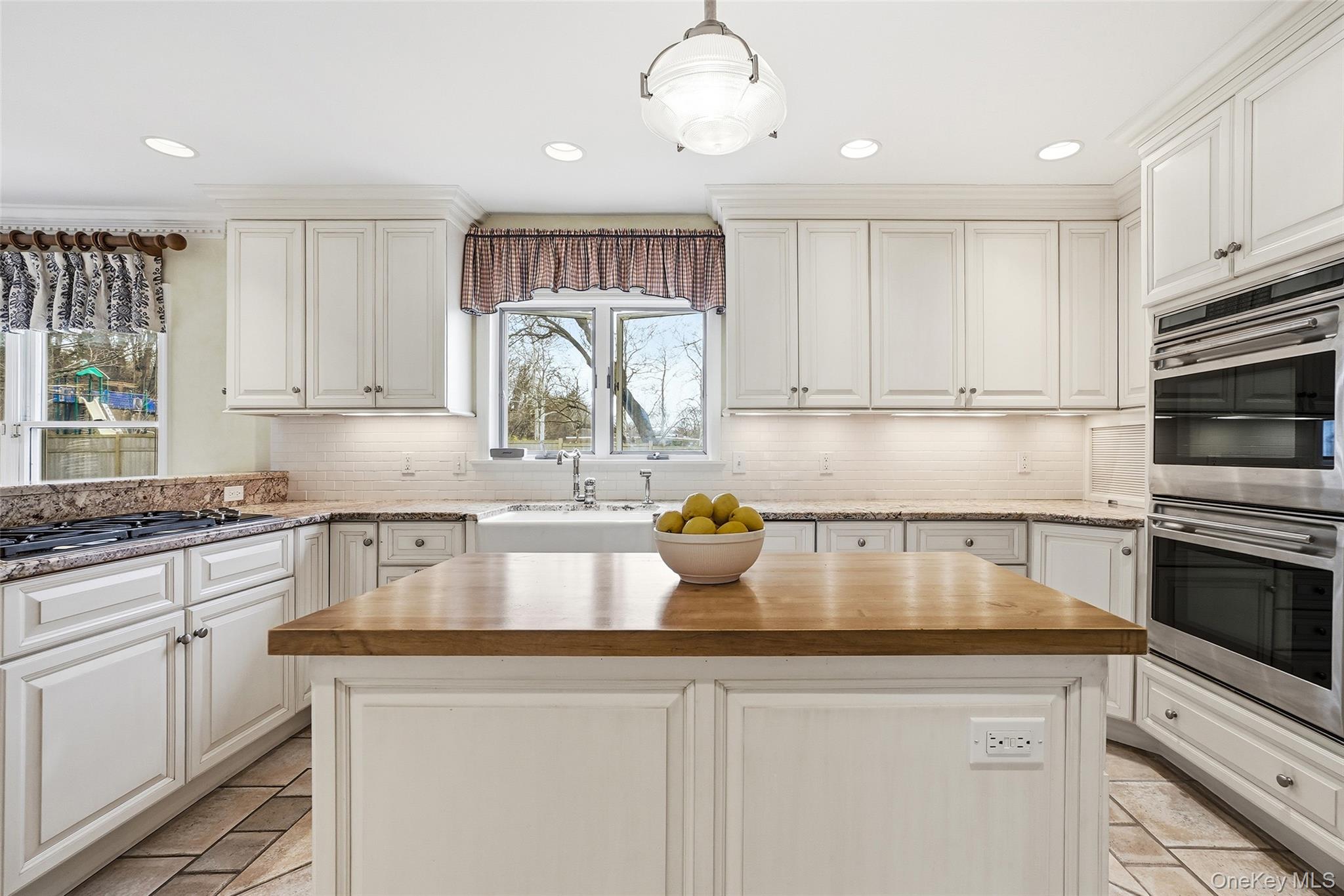 4 Ellis Court Rye, NY 10580 - Photo 15 of 34