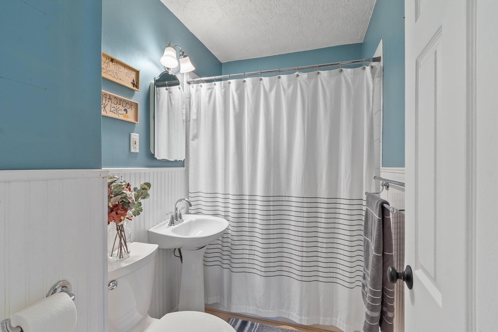 16 Green Street Methuen, MA 01844 - Photo 13 of 29