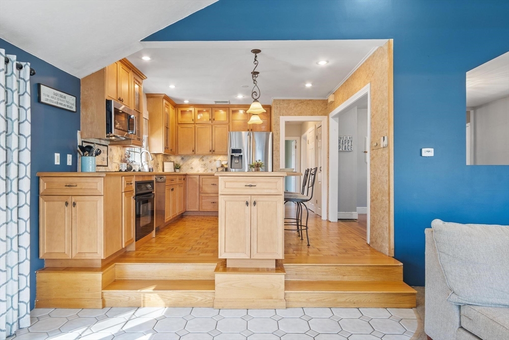 16 Green Street Methuen, MA 01844 - Photo 4 of 29