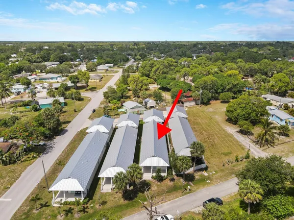 $580,000 | 4982 Southeast Railway Avenue, Stuart, FL 34997