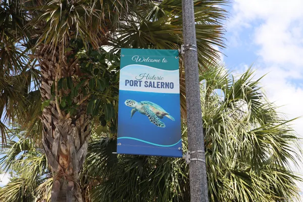 $580,000 | 4982 Southeast Railway Avenue, Stuart, FL 34997