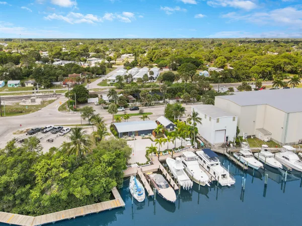 $580,000 | 4982 Southeast Railway Avenue, Stuart, FL 34997