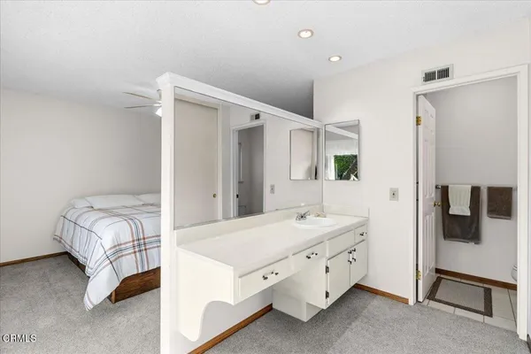 $848,000 | 25530 Meadow Mont Street, Valencia, CA 91355