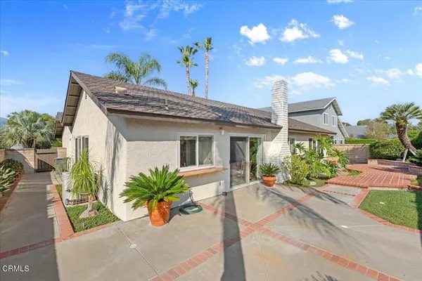 $848,000 | 25530 Meadow Mont Street, Valencia, CA 91355