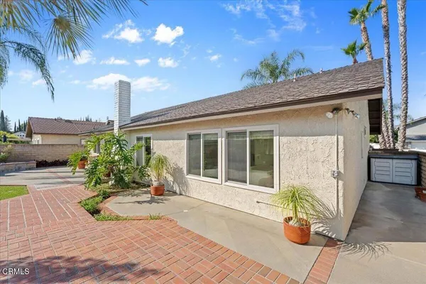 $848,000 | 25530 Meadow Mont Street, Valencia, CA 91355