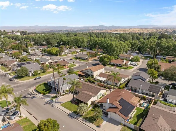 $848,000 | 25530 Meadow Mont Street, Valencia, CA 91355