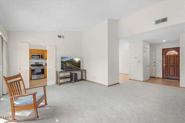 $848,000 | 25530 Meadow Mont Street, Valencia, CA 91355