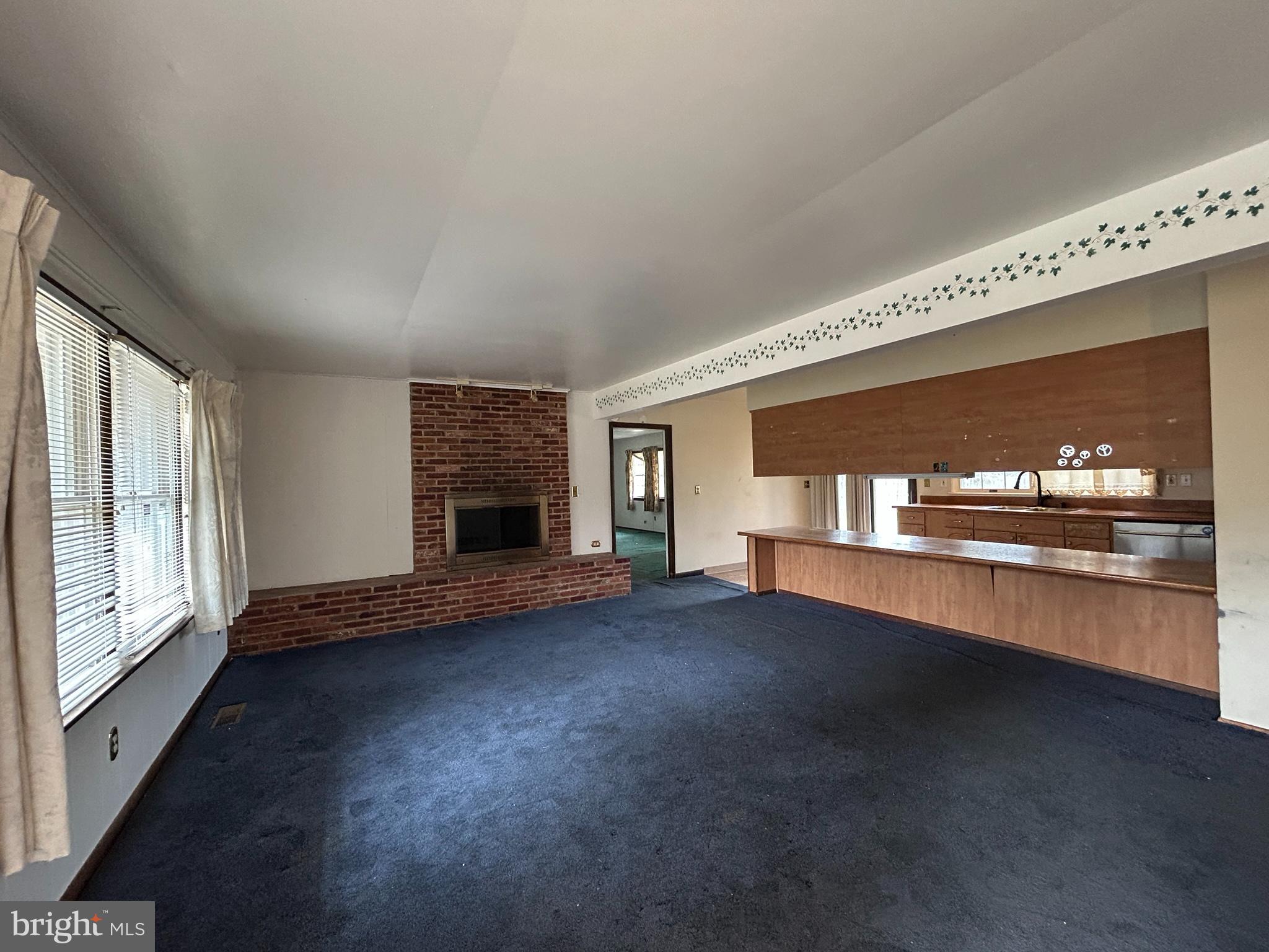 527 Cherry Lane Lansdowne, PA 19050 - Photo 4 of 14