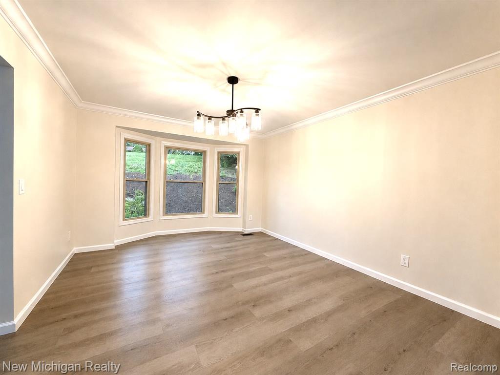 650 Deerfield Court Rochester Hills, MI 48309 - Photo 14 of 35