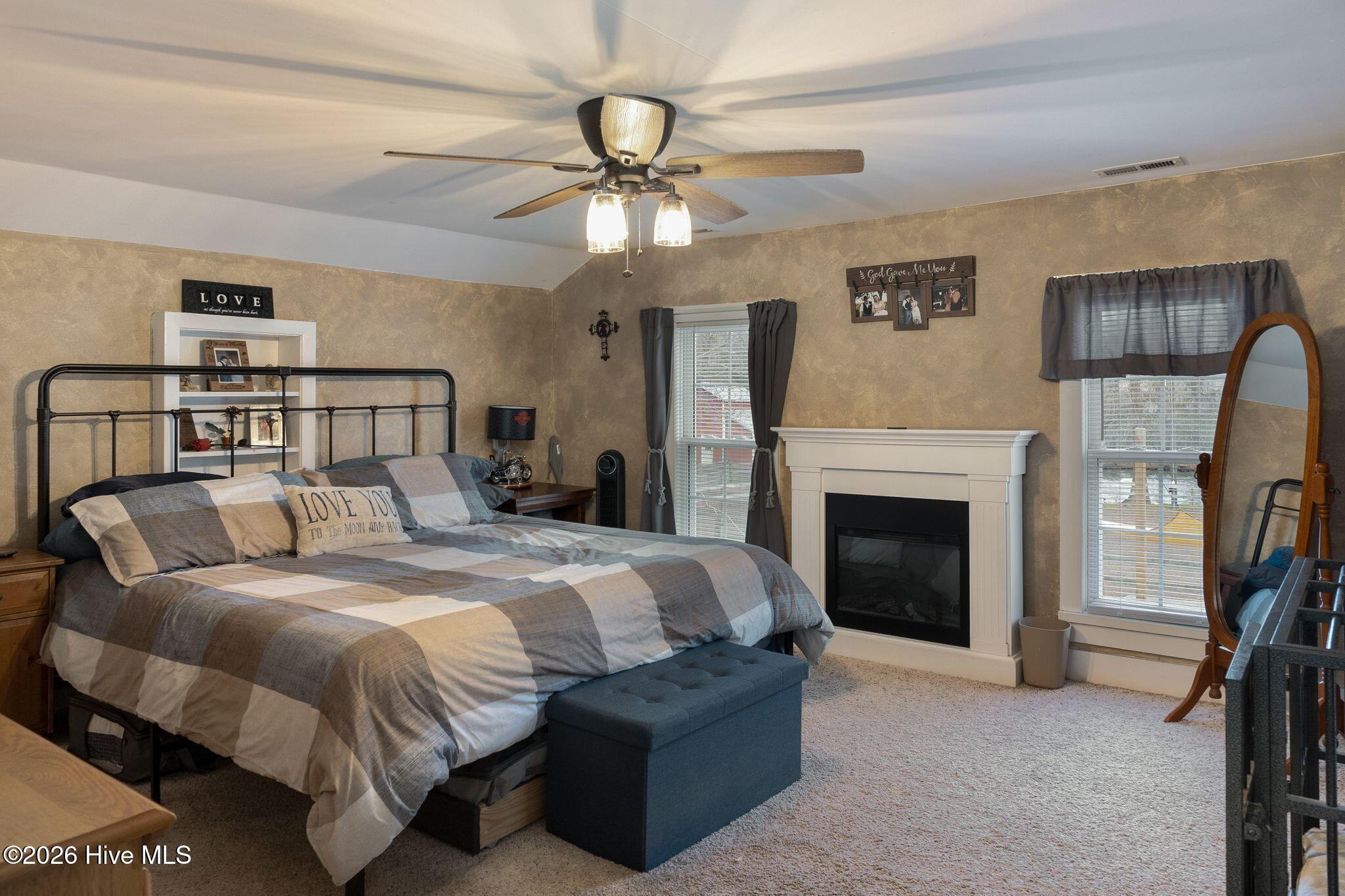 330 Lake Road Newport, NC 28570 - Photo 12 of 28 330 Lake Rd-38
