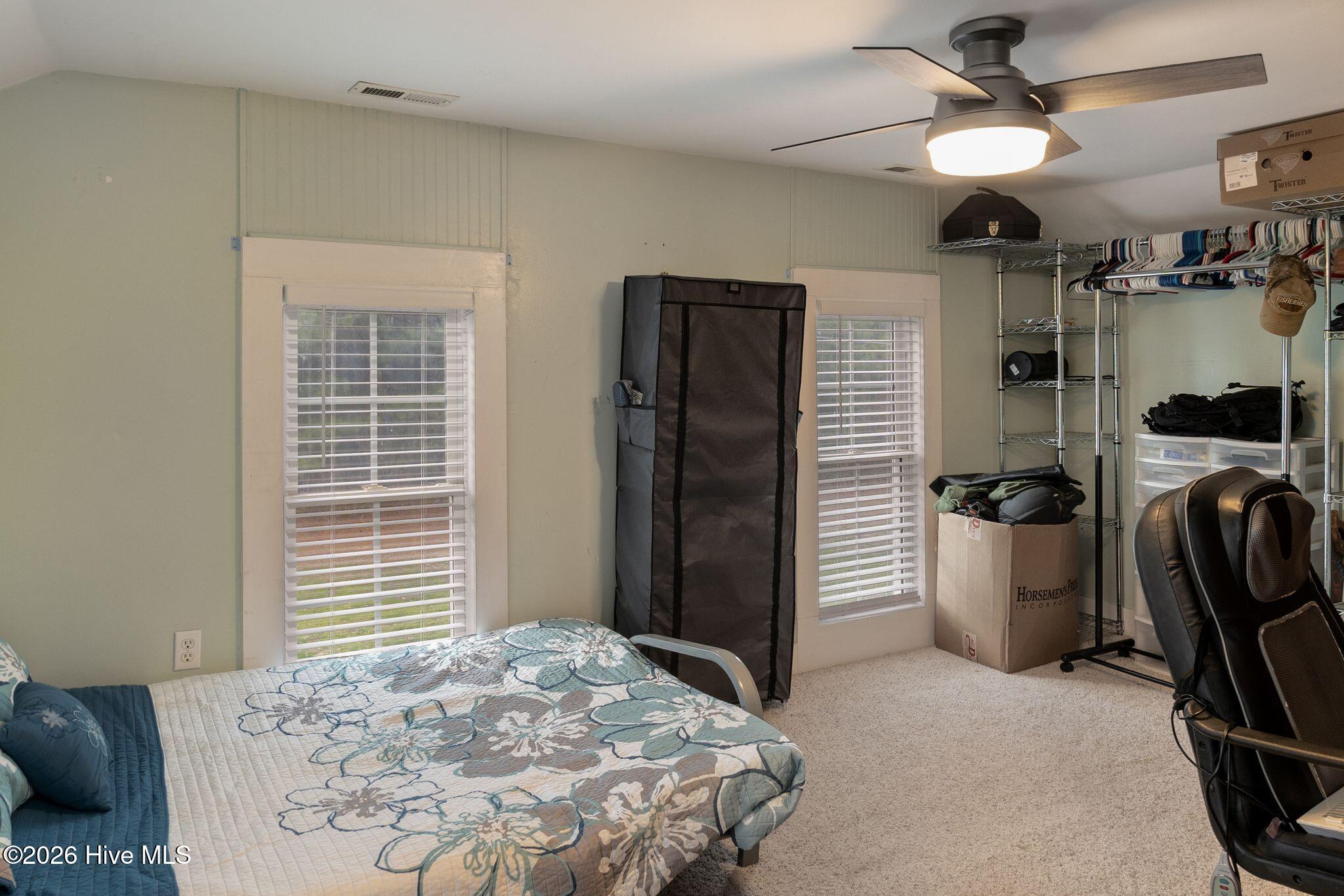 330 Lake Road Newport, NC 28570 - Photo 13 of 28 330 Lake Rd-39