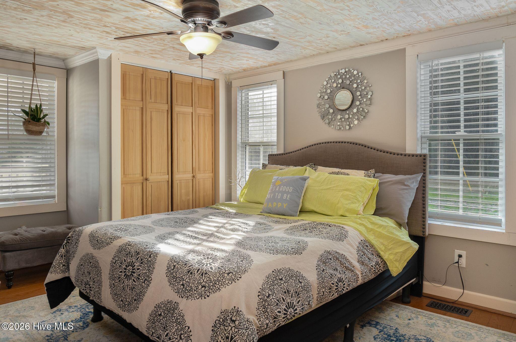 330 Lake Road Newport, NC 28570 - Photo 5 of 28 330 Lake Rd-18