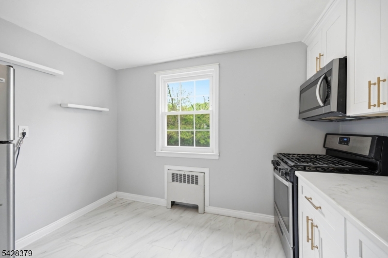 445 Morris Avenue, Unit 14 Springfield, NJ 07081 - Photo 11 of 26