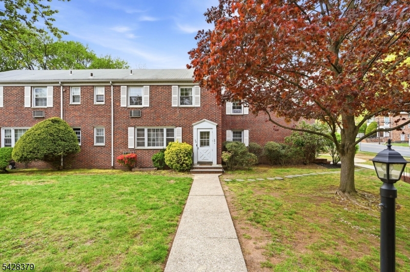 445 Morris Avenue, Unit 14 Springfield, NJ 07081 - Photo 24 of 26