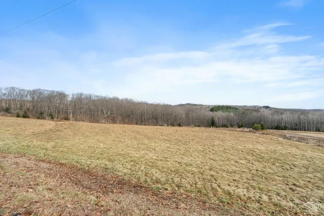 a view of an outdoor space and a yard