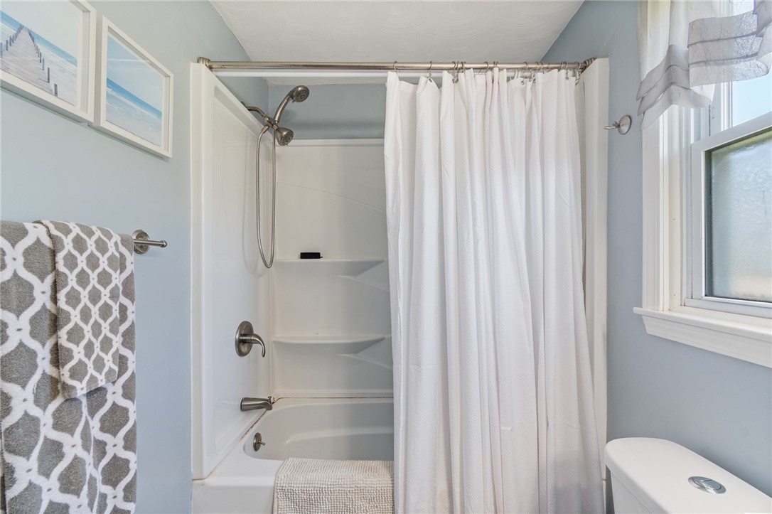 497 Hartnagle Road Arcadia, NY 14513 - Photo 34 of 49 FULL BATH! One of three!