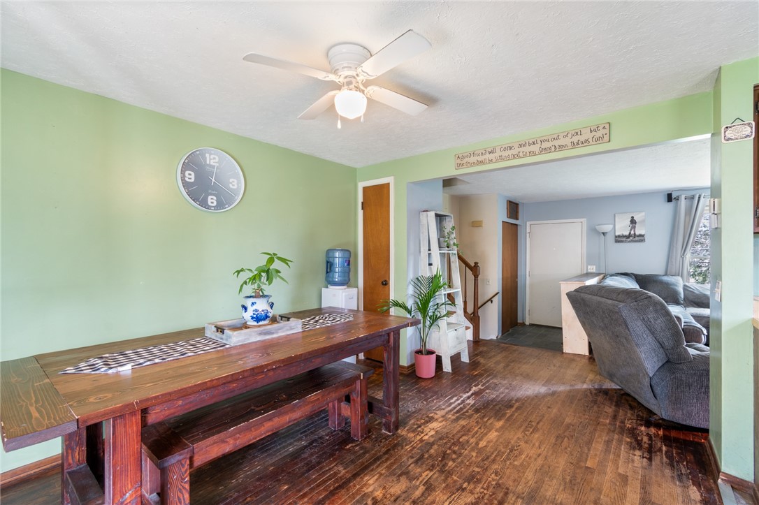 497 Hartnagle Road Arcadia, NY 14513 - Photo 10 of 49 This kitchen can easily accommodate a crowd!