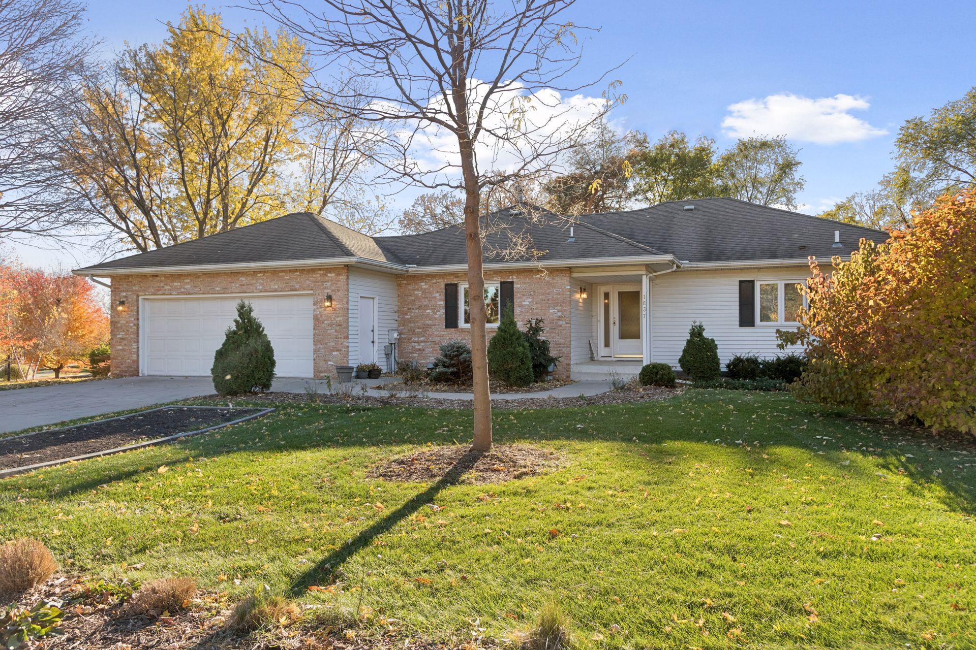 1837 Victoria Road South Mendota Heights, MN 55118 - Photo 2 of 6