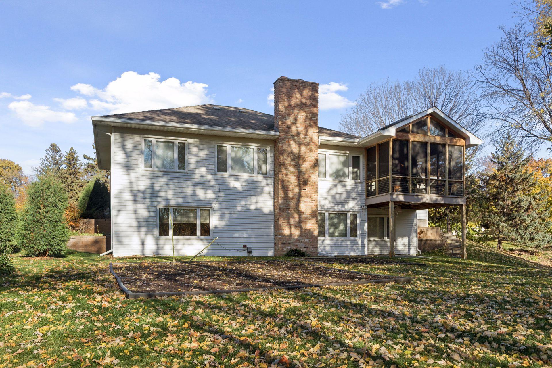 1837 Victoria Road South Mendota Heights, MN 55118 - Photo 5 of 6