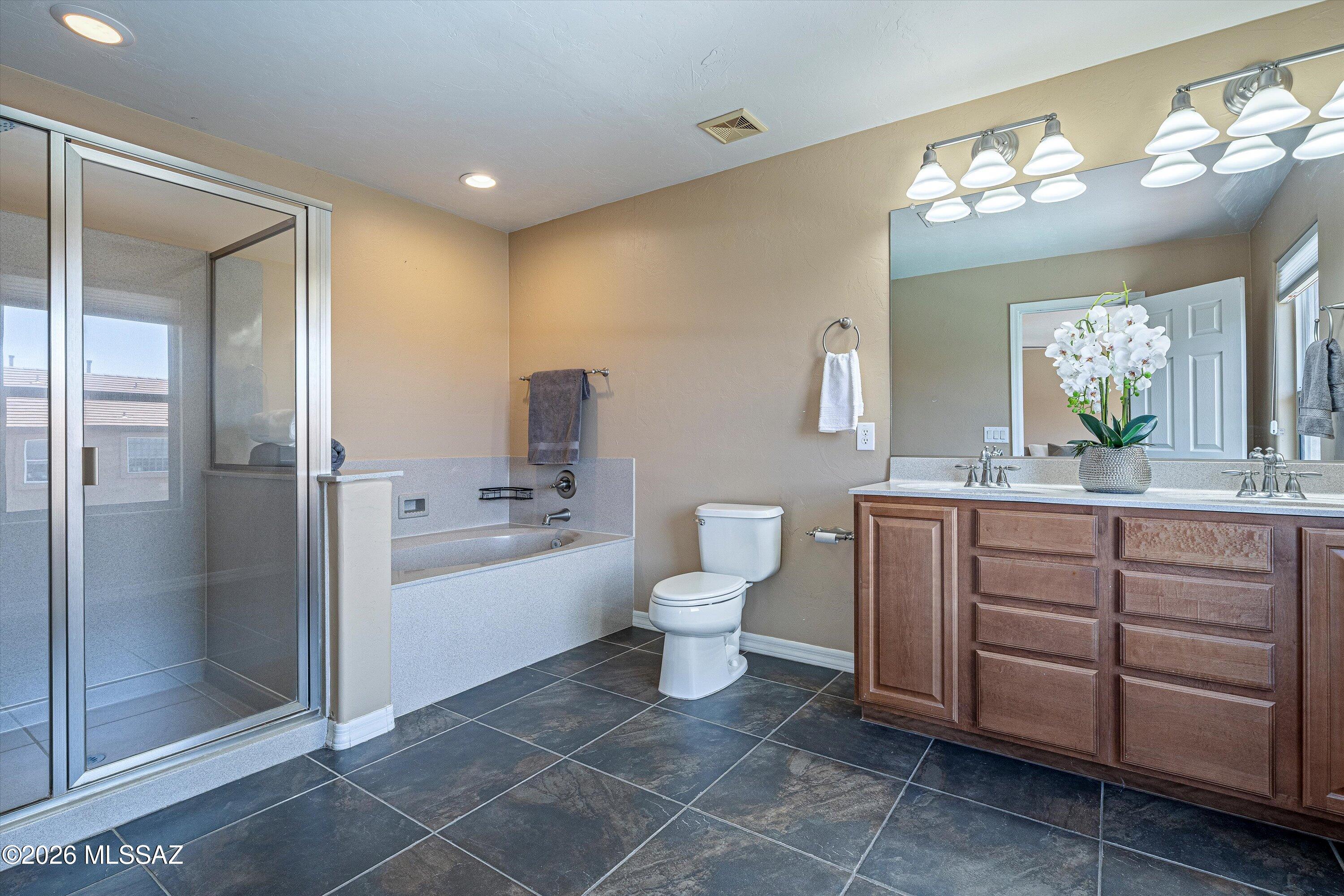3614 East Canter Road Tucson, AZ 85739 - Photo 31 of 46 37-Primary Bathroom