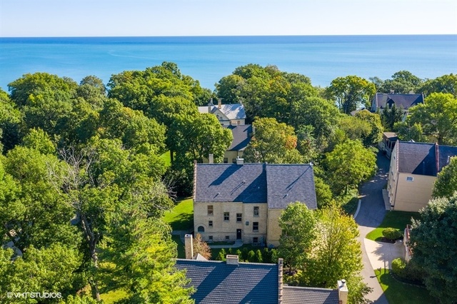 46 MacArthur Loop Highland Park, IL 60035 - Photo 4 of 37