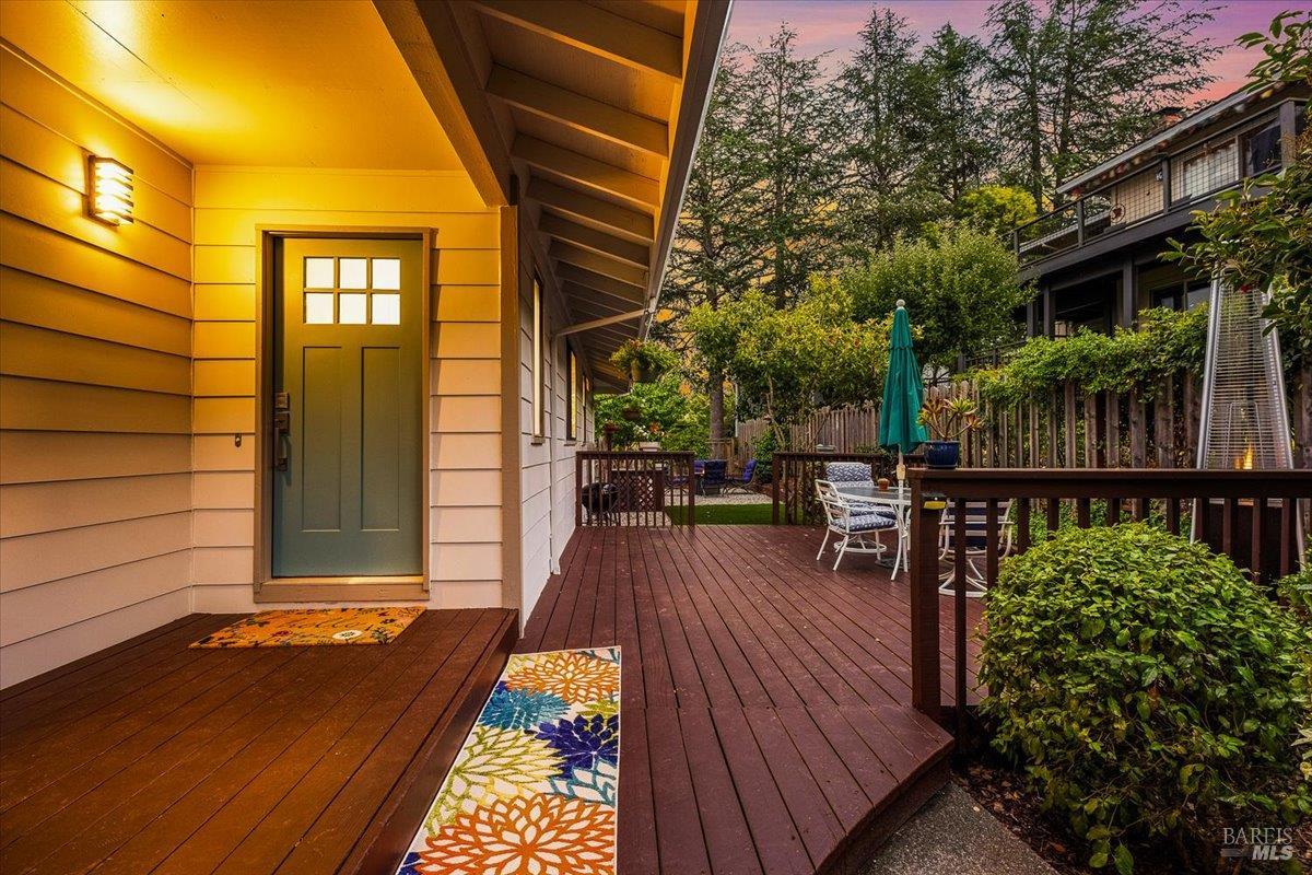 6850 Oakmont Drive Santa Rosa, CA 95409 - Photo 3 of 49