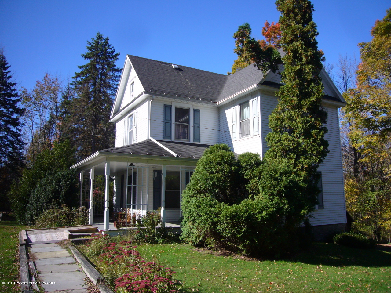 1334 Glenview Road Clarks Summit, PA 18411 - Photo 2 of 9 Gallery Image 2