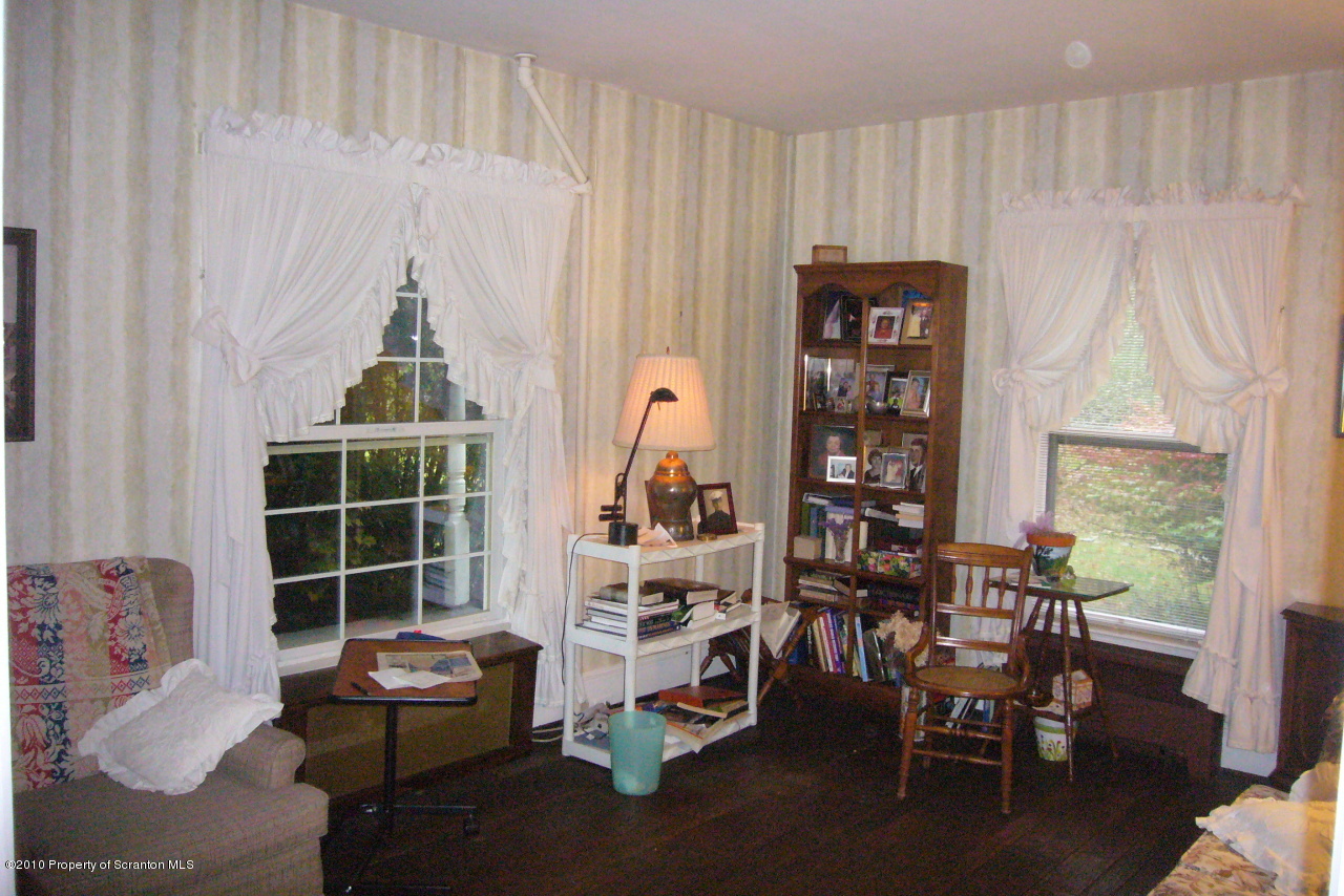 1334 Glenview Road Clarks Summit, PA 18411 - Photo 5 of 9 Gallery Image 5