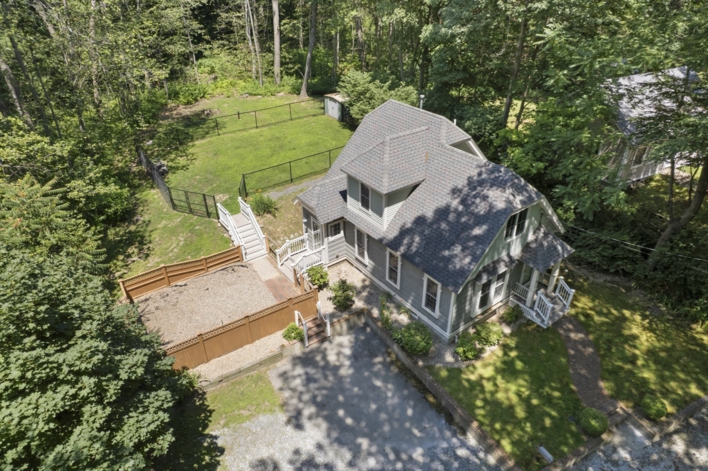 10 Mayflower Path Wayland, MA 01778 - Photo 32 of 33