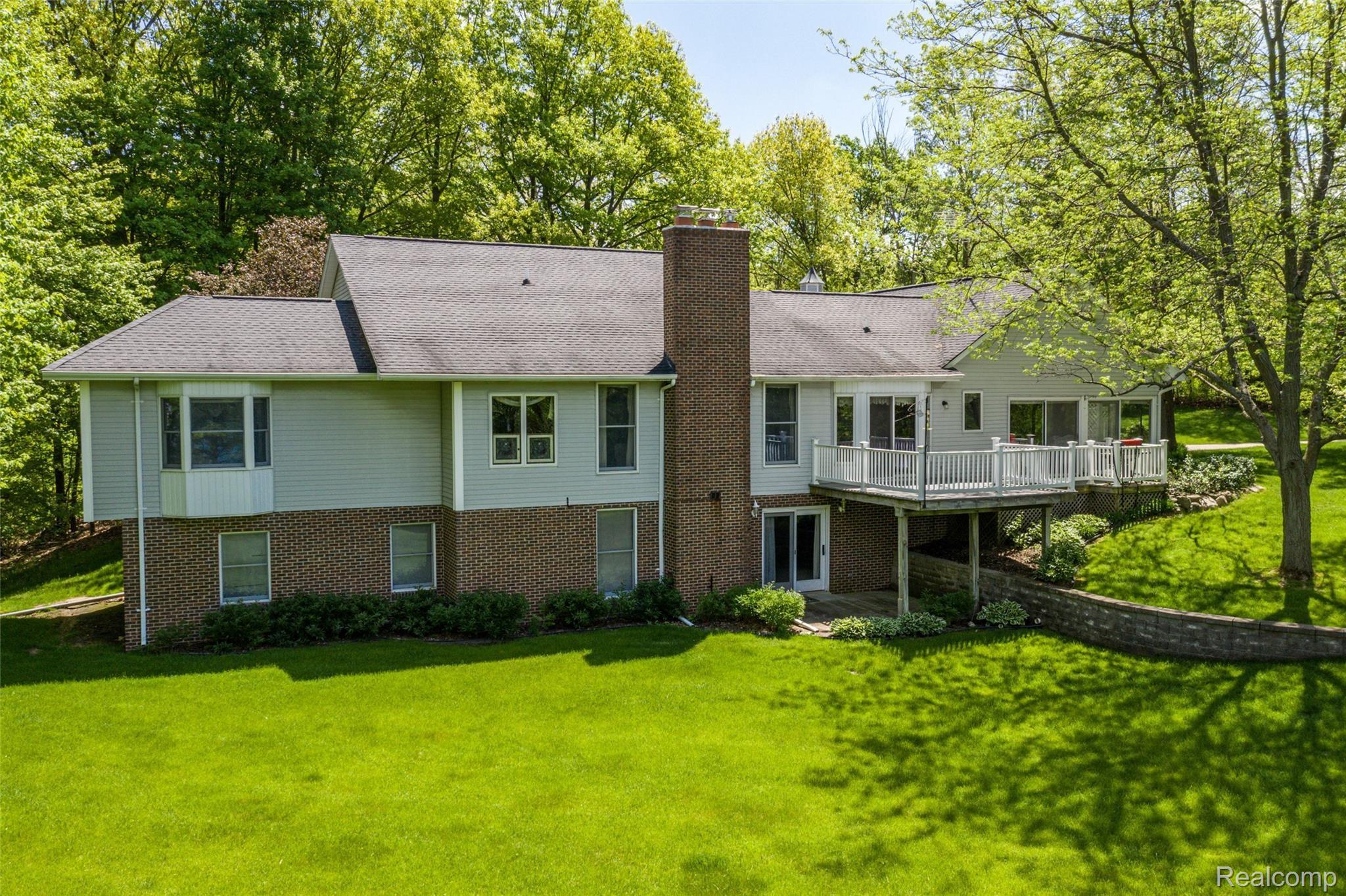 9875 Oakhurst Road Holly, MI 48442 - Photo 78 of 80 Drone26.jpg