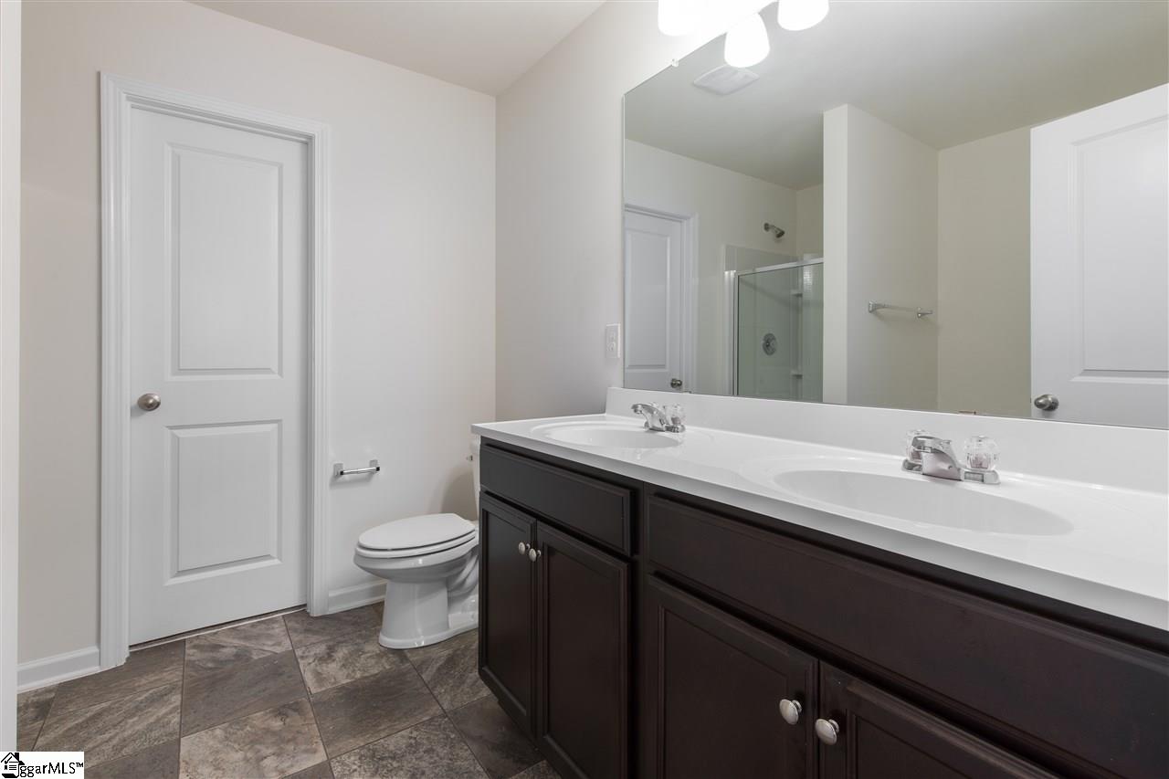 304 Rambling Hills Way Simpsonville, SC 29681 - Photo 14 of 28 Gallery Image 14